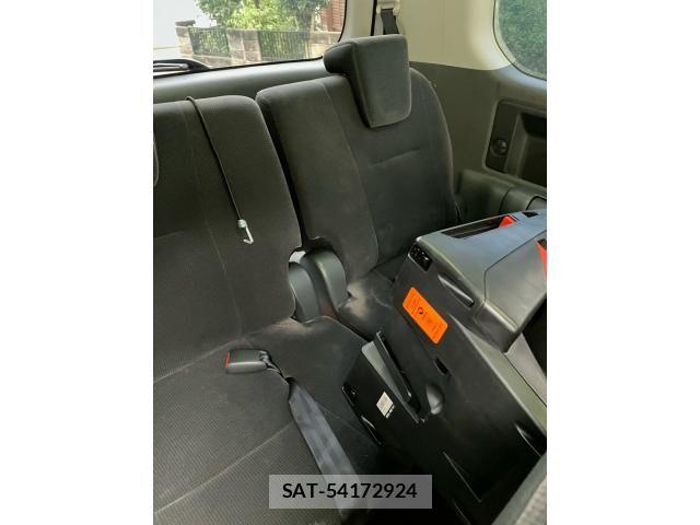Toyota NOAH 2008-09 8830808-15