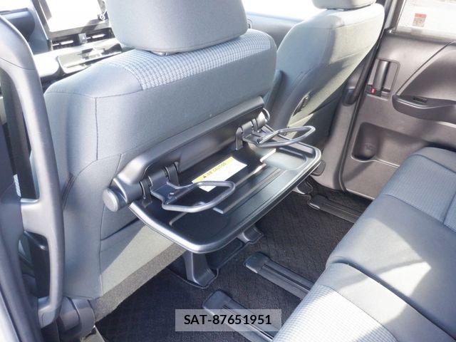 Toyota NOAH 2023-07 8830800-11