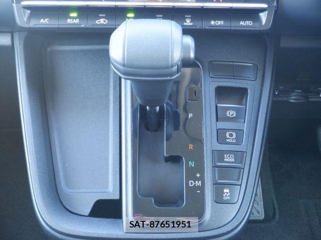 Toyota NOAH 2023-07 8830800-17