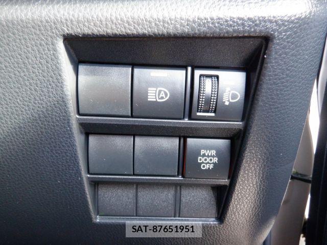 Toyota NOAH 2023-07 8830800-24