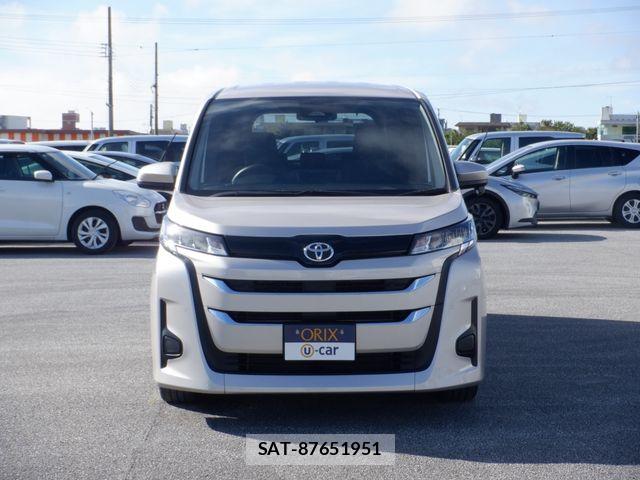 Toyota NOAH 2023-07 8830800-3