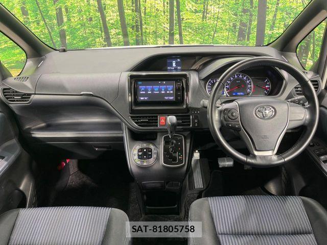 Toyota NOAH 2016-07 8830803-1