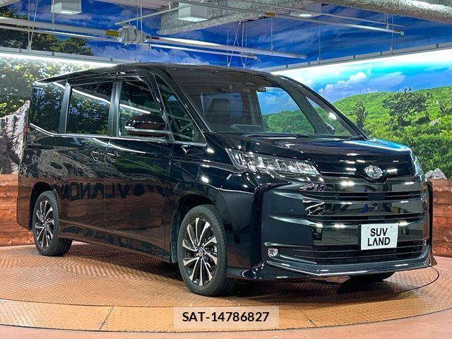 Toyota NOAH 2022-10 8830798-16
