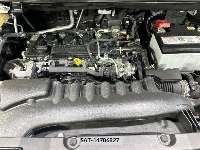 Toyota NOAH 2022-10 8830798-17