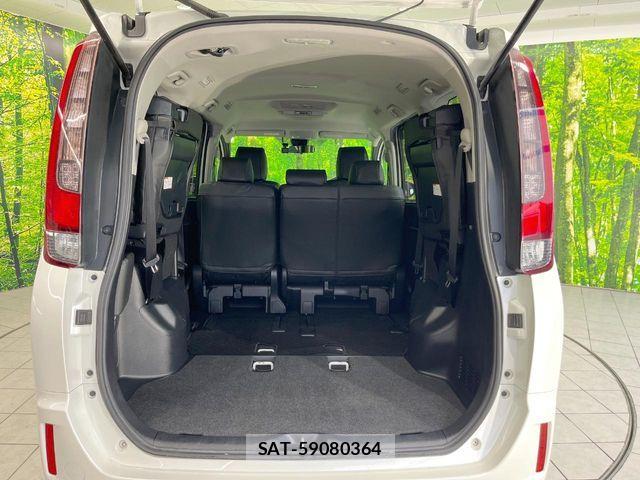Toyota NOAH 2016-09 8830805-10