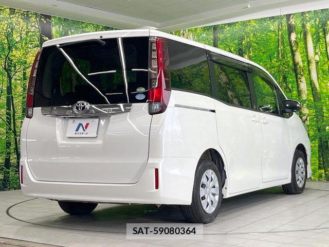Toyota NOAH 2016-09 8830805-17