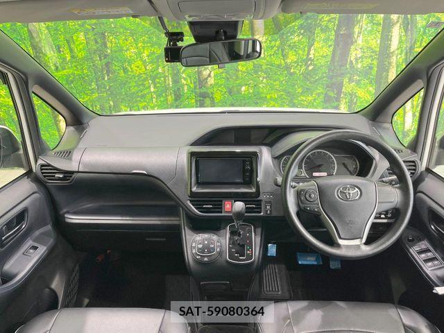 Toyota NOAH 2016-09 8830805-1
