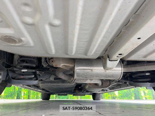 Toyota NOAH 2016-09 8830805-19