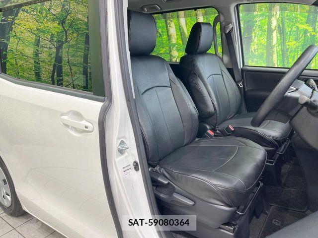 Toyota NOAH 2016-09 8830805-7