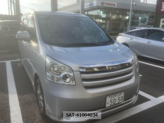 Toyota NOAH 2009-11 8830807-2