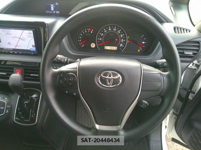 Toyota NOAH 2020-08 8830802-9