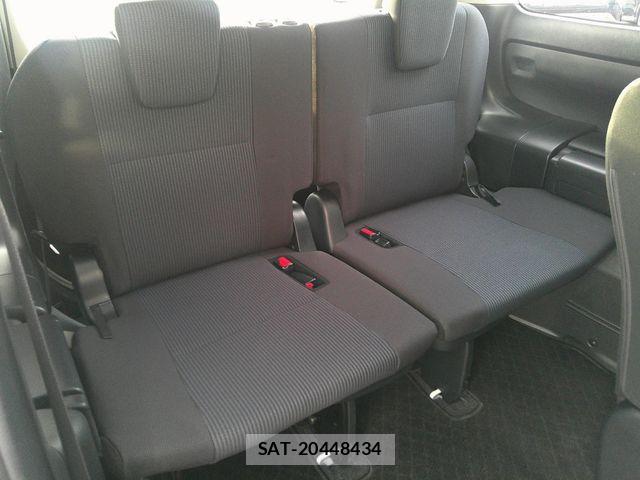 Toyota NOAH 2020-08 8830802-17