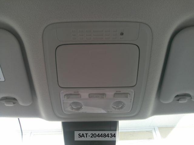 Toyota NOAH 2020-08 8830802-21