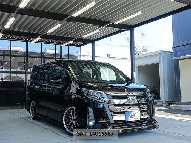 Toyota NOAH 2018-12 8830801-13