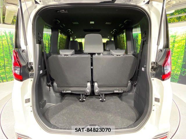 Toyota NOAH 2025-02 8830797-9