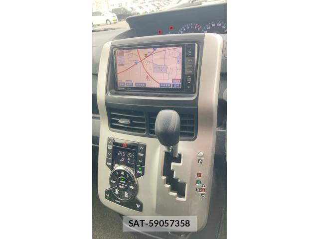 Toyota NOAH 2012-05 8830806-15