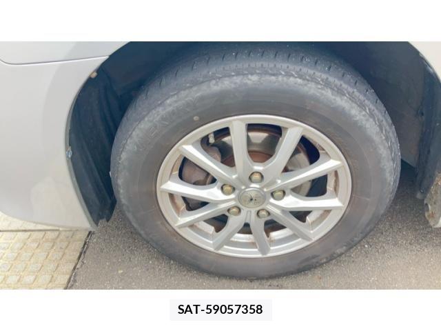 Toyota NOAH 2012-05 8830806-3