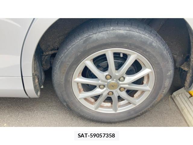 Toyota NOAH 2012-05 8830806-5