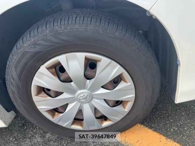 Toyota NOAH 2015-09 8830804-2