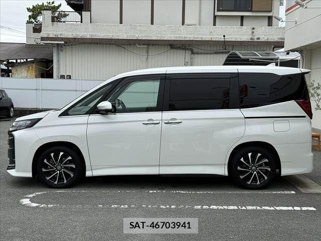 Toyota NOAH 2024-01 8849340-10