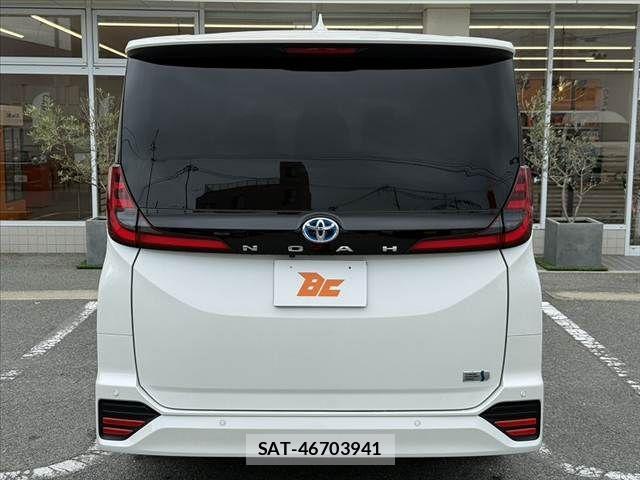 Toyota NOAH 2024-01 8849340-13