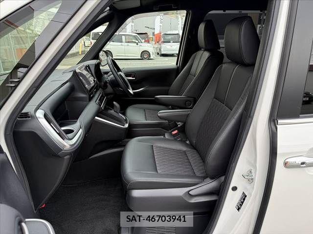 Toyota NOAH 2024-01 8849340-16