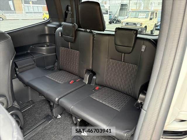 Toyota NOAH 2024-01 8849340-20