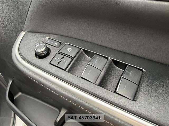 Toyota NOAH 2024-01 8849340-23