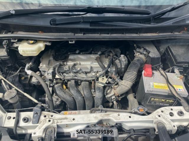 Toyota NOAH 2017-01 8850158-2
