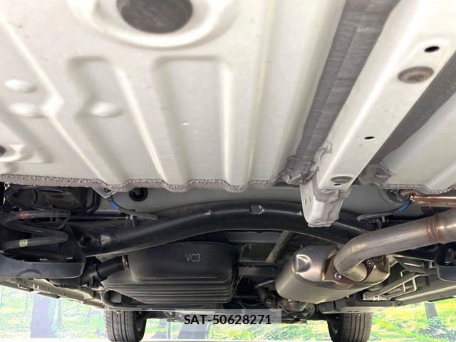Toyota NOAH 2024-06 8849051-18
