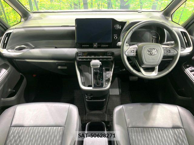 Toyota NOAH 2024-06 8849051-1