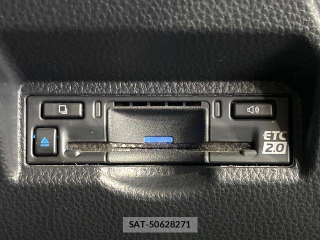 Toyota NOAH 2024-06 8849051-6