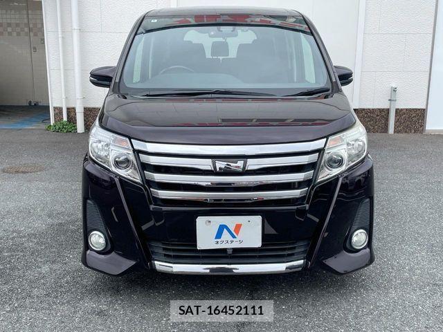 Toyota NOAH 2016-06 8850156-13