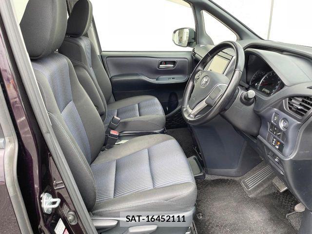 Toyota NOAH 2016-06 8850156-7