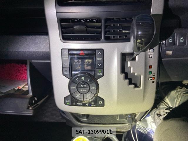 Toyota NOAH 2012-10 8850160-16