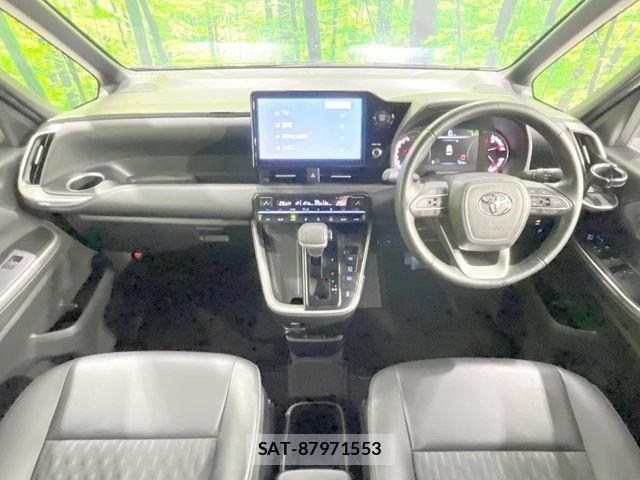 Toyota NOAH 2024-01 8849313-1