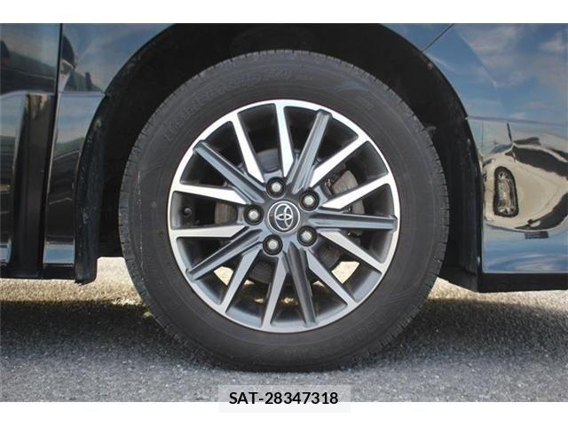 Toyota NOAH 2014-09 8849342-17