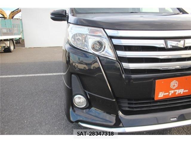 Toyota NOAH 2014-09 8849342-23