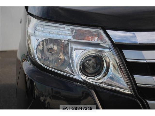 Toyota NOAH 2014-09 8849342-24
