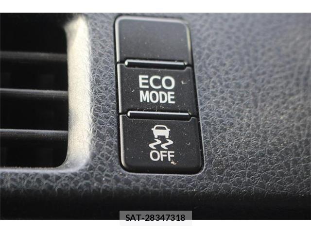 Toyota NOAH 2014-09 8849342-7