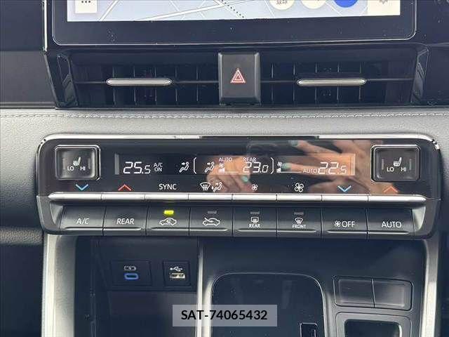 Toyota NOAH 2023-10 8850150-23