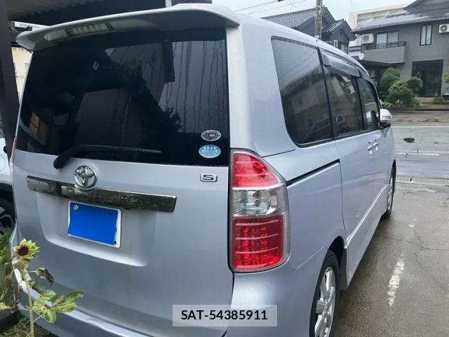Toyota NOAH 2010-04 8849434-3