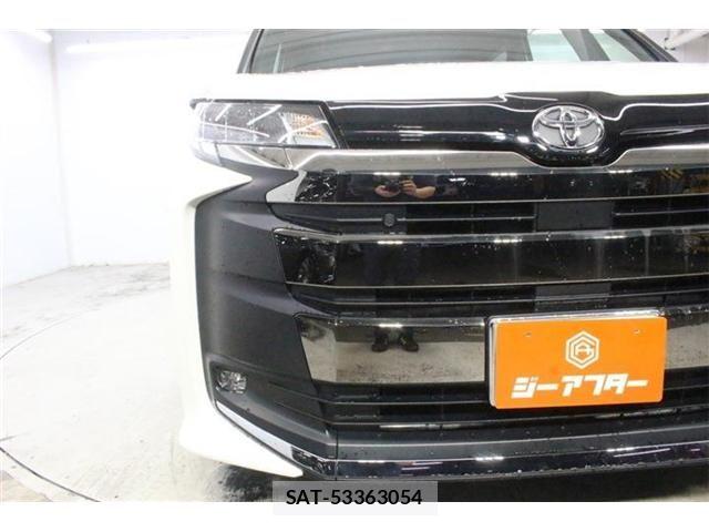 Toyota NOAH 2023-03 8849137-9
