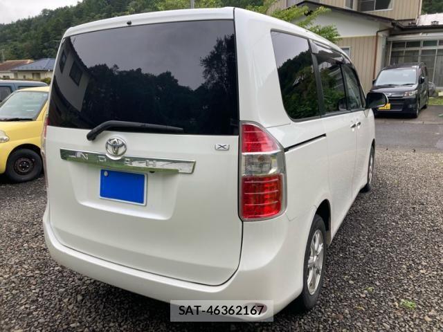Toyota NOAH 2009-09 8850166-6