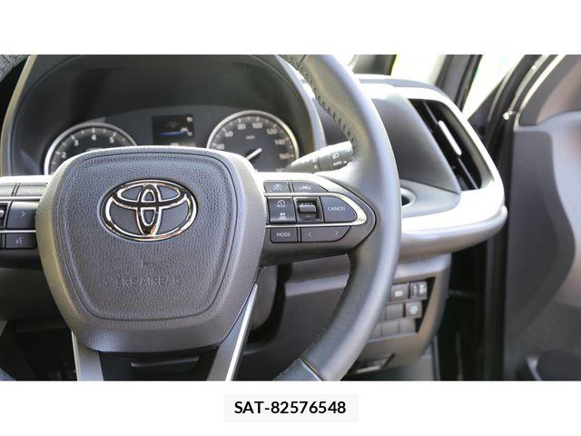 Toyota NOAH 2023-10 8850151-6