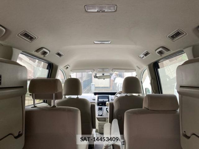 Toyota NOAH 2007-09 8850164-10