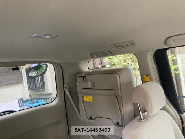 Toyota NOAH 2007-09 8850164-12