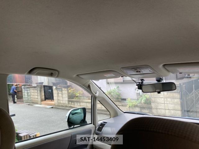 Toyota NOAH 2007-09 8850164-13