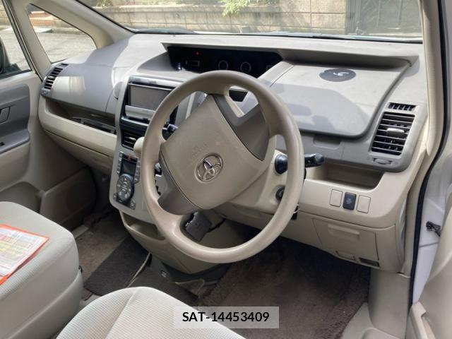 Toyota NOAH 2007-09 8850164-5
