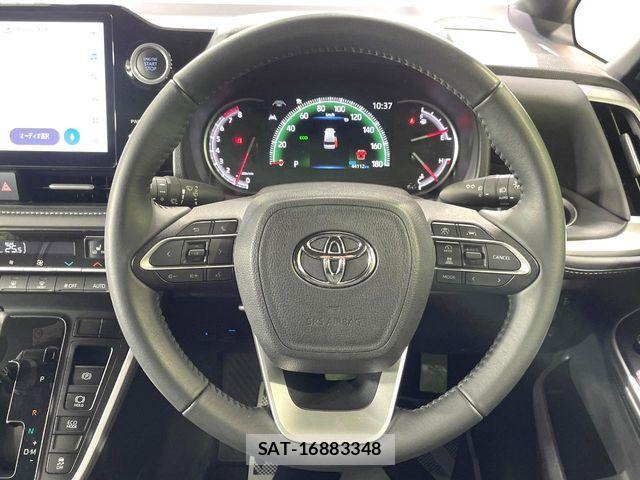 Toyota NOAH 2022-10 8849046-11